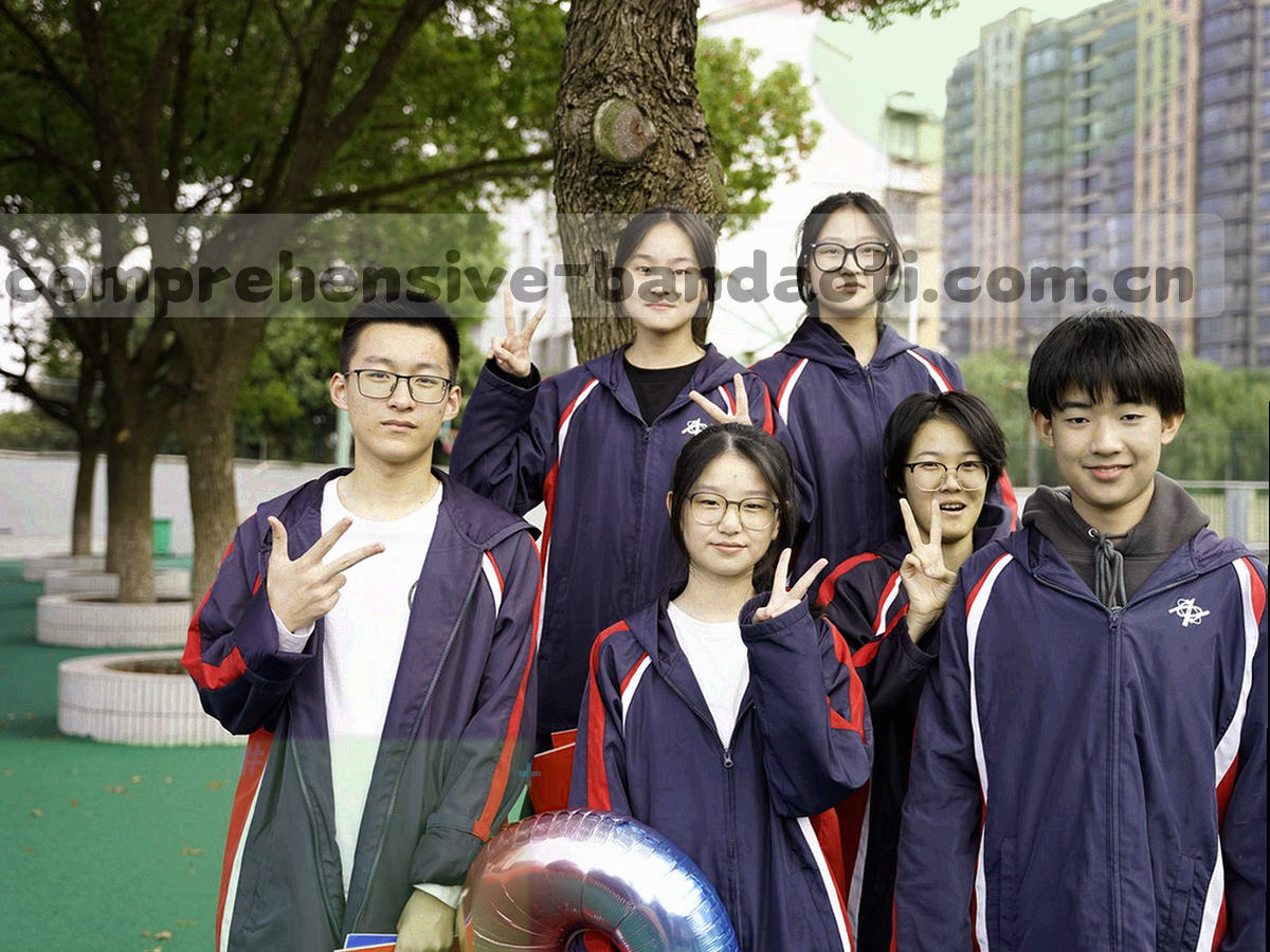 抽象赛季进程时间轴与分段色块，节点以圆形标记
